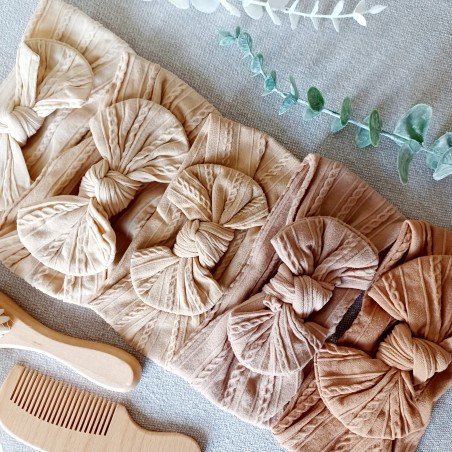 Bandeau serre tête bébé. Bandeau gros noeud. Cadeau de naissance. Beige