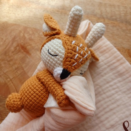 Doudou Biche en gaze de cotton. Cadeau de naissance. Beige - Moutarde