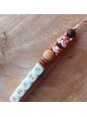 Attache sucette personnalisée en silicone, Ecureuil beige-marron, prénom.