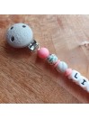 Attache sucette personnalisée en silicone, Eléphant rose-gris, prénom.