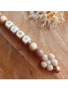Attache sucette personnalisée en silicone,  Fleur Lotus Crème, prénom.