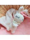Doudou Lapine Lilou en tricot, avec lange gaze de coton,Cadeau de naissance.