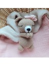 Doudou Oursonne en tricot, avec lange gaze de coton,Cadeau de naissance.