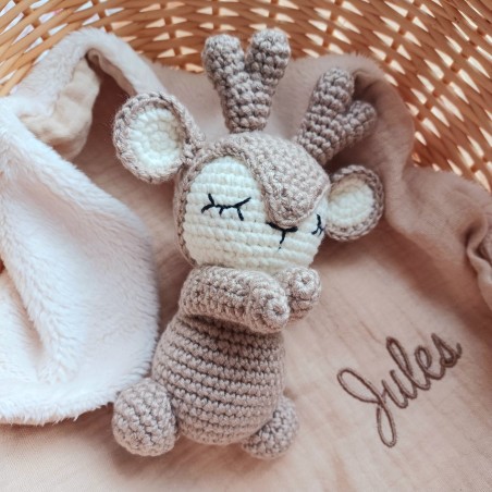 Doudou Biche en tricot, avec lange gaze de coton,Cadeau de naissance.